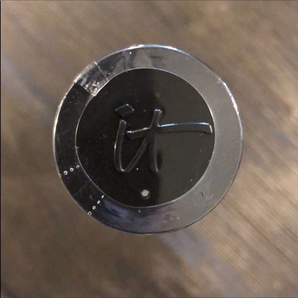 it Cosmetics Luxe Complexion Foundation Brush - Picture 5 of 6